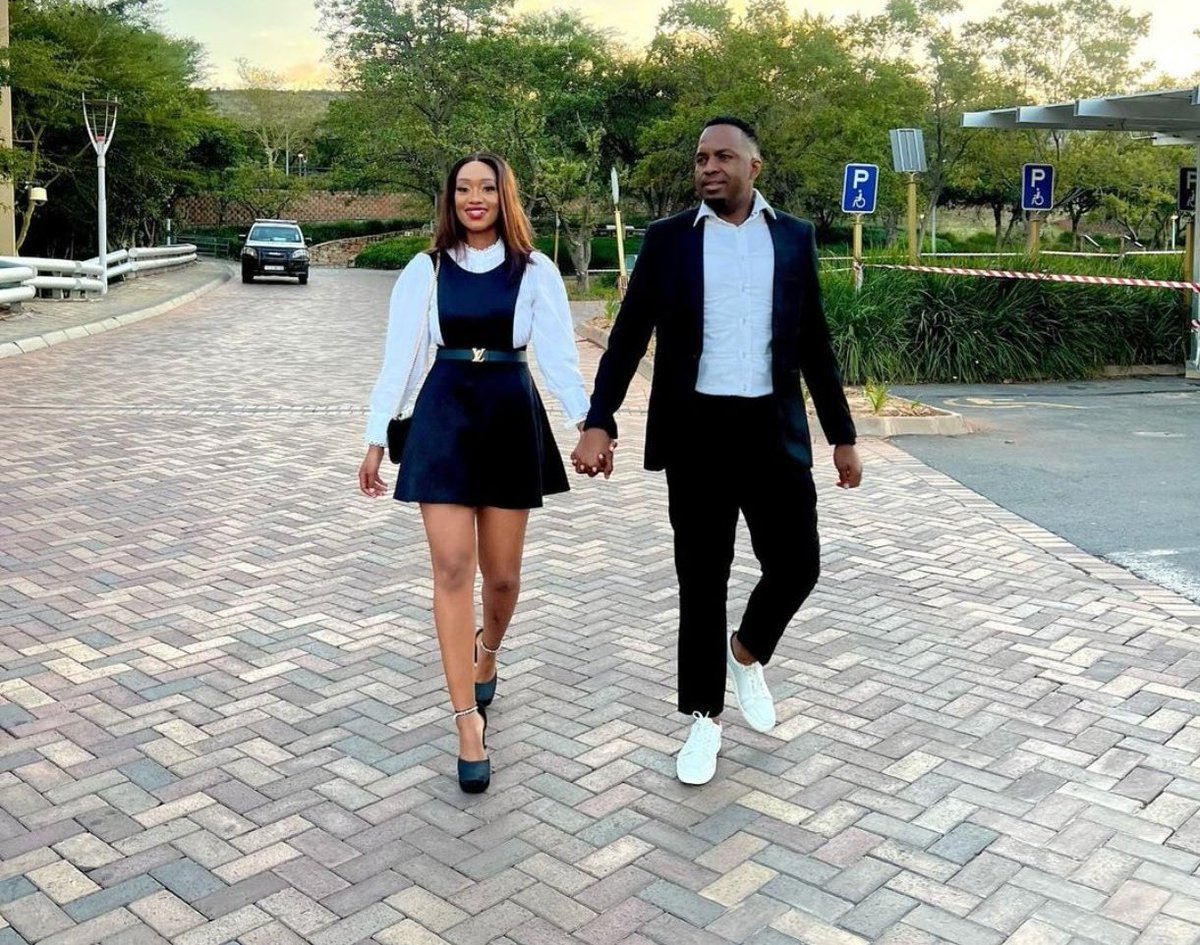 'I don't know what attracted me to Itumeleng Khune because he's just 3' ~ Sbahle Mpisane (2019)

Khune is 10: