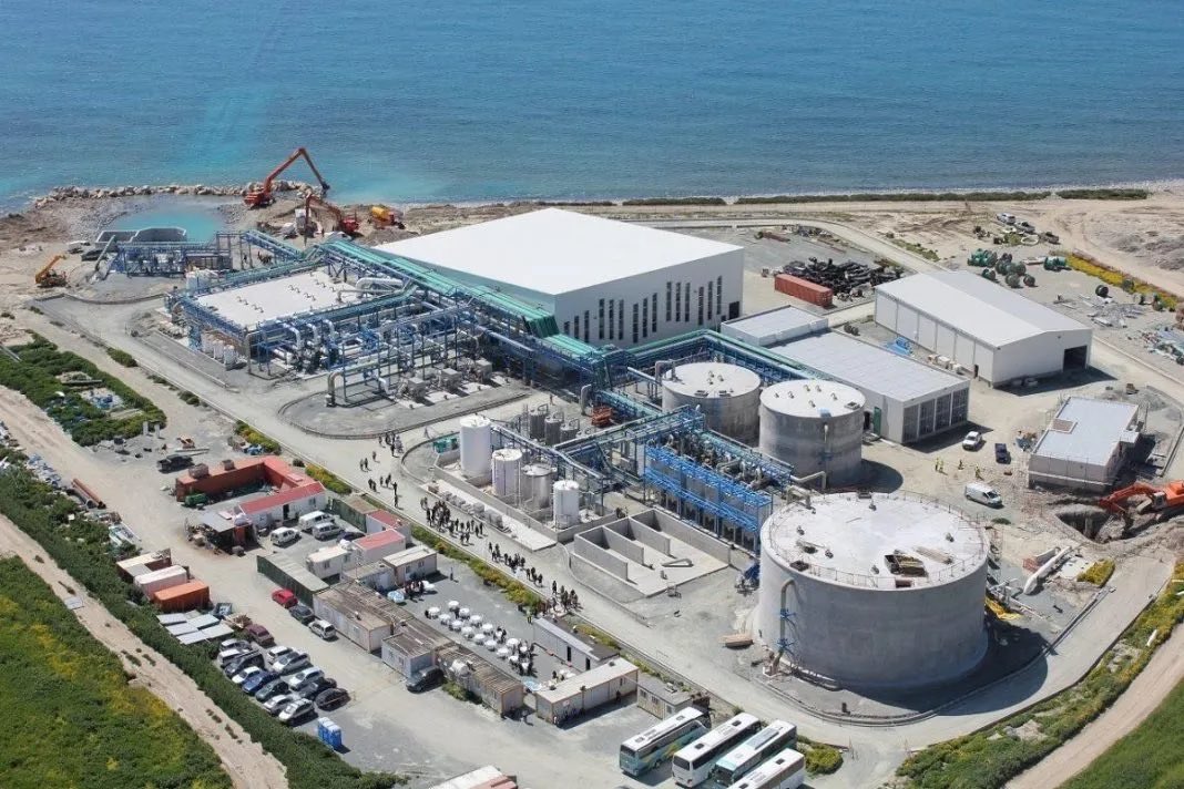 🇹🇳🔴Les trois stations de dessalement de l’eau de mer à Zarat (Gabès), Sfax et Sousse entreront en exploitation respectivement au cours des prochains jours pour Zarat, fin juin 2024 pour Sfax et à la fin de cette année pour Sousse, a annoncé le secrétaire d’Etat chargé des…