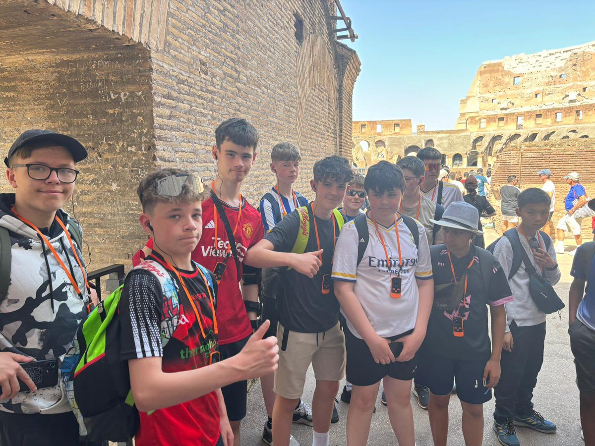 The 2nd year trip drew to a close today with a visit to the Colosseum, the Pantheon and the Trevi Fountain. A great time was had by all. @mungretcc #histedchatie