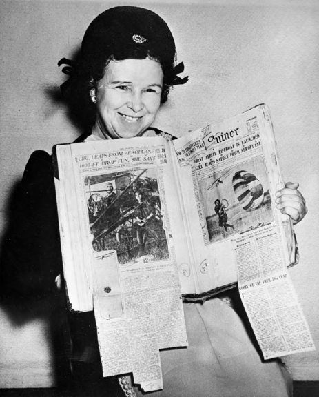 NCArchives's tweet photo. Learn more about the preservation of scrapbooks and archival scrapbooking this Preservation Week! Head over to our blog to learn how you can make informed scrapbook-making decisions, as well as preserve scrapbooks, new and old, in your home!
https://t.co/yygkNTCp9v https://t.co/iqzGVkQcbL