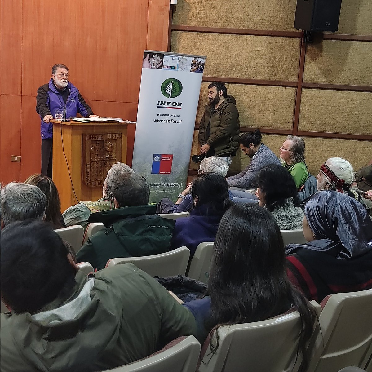 Seremi @Minagri_LosRios Jorge Sánchez participó en un seminario organizado por @INFOR_Minagri , con el objetivo de conocer de primera mano iniciativas innovadoras de gobernanza indígena, que están siendo implementadas por pueblos originarios de #Canadá.