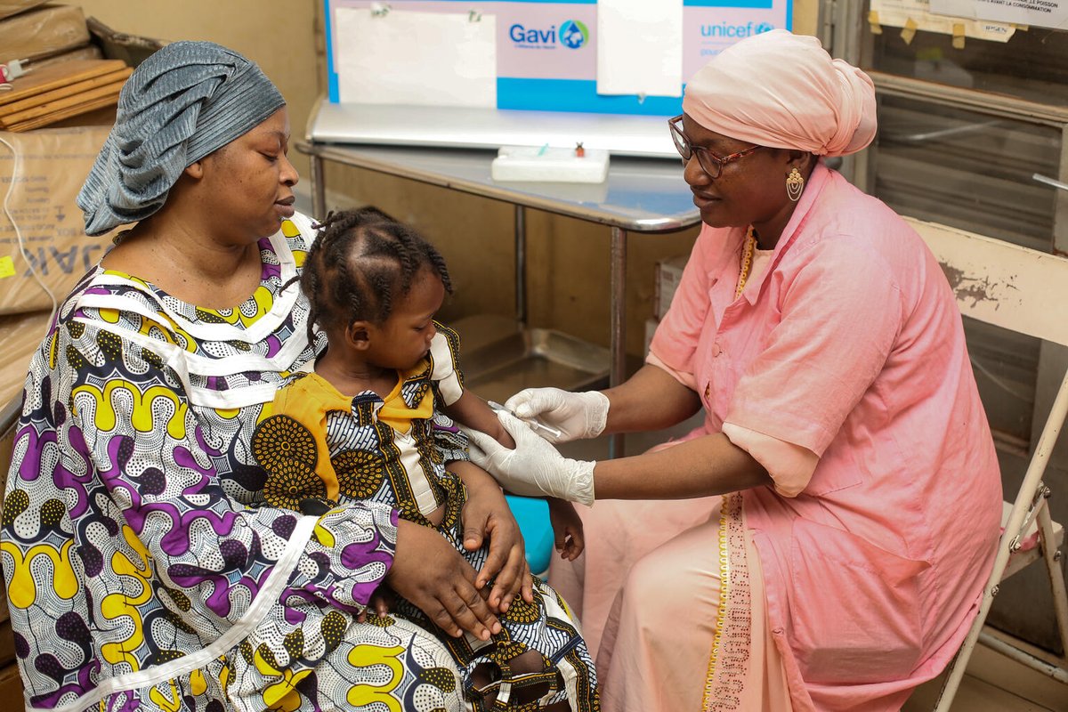 Manquer ne serait-ce qu’un seul vaccin peut avoir de graves effets sur la santé et la croissance de votre enfant. Assurez-vous que vous et toute votre famille êtes complètement vaccinés. #HumainementPossible #PourChaqueEnfant