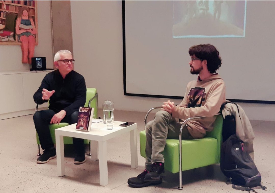 Ahir, al Club de Lectura 450 de ciència-ficció (<a href="/ajTeia/">Ajuntament de Teià</a>), vam tenir el privilegi de comptar amb en Jaume Valor. Vaig parlar amb ell sobre Les Causes Invisibles, la seva novel·la ucrónica amb tocs retrofuturistes, i sobre l'escriptura de gèneres fantàstics. Va ser tot un plaer!