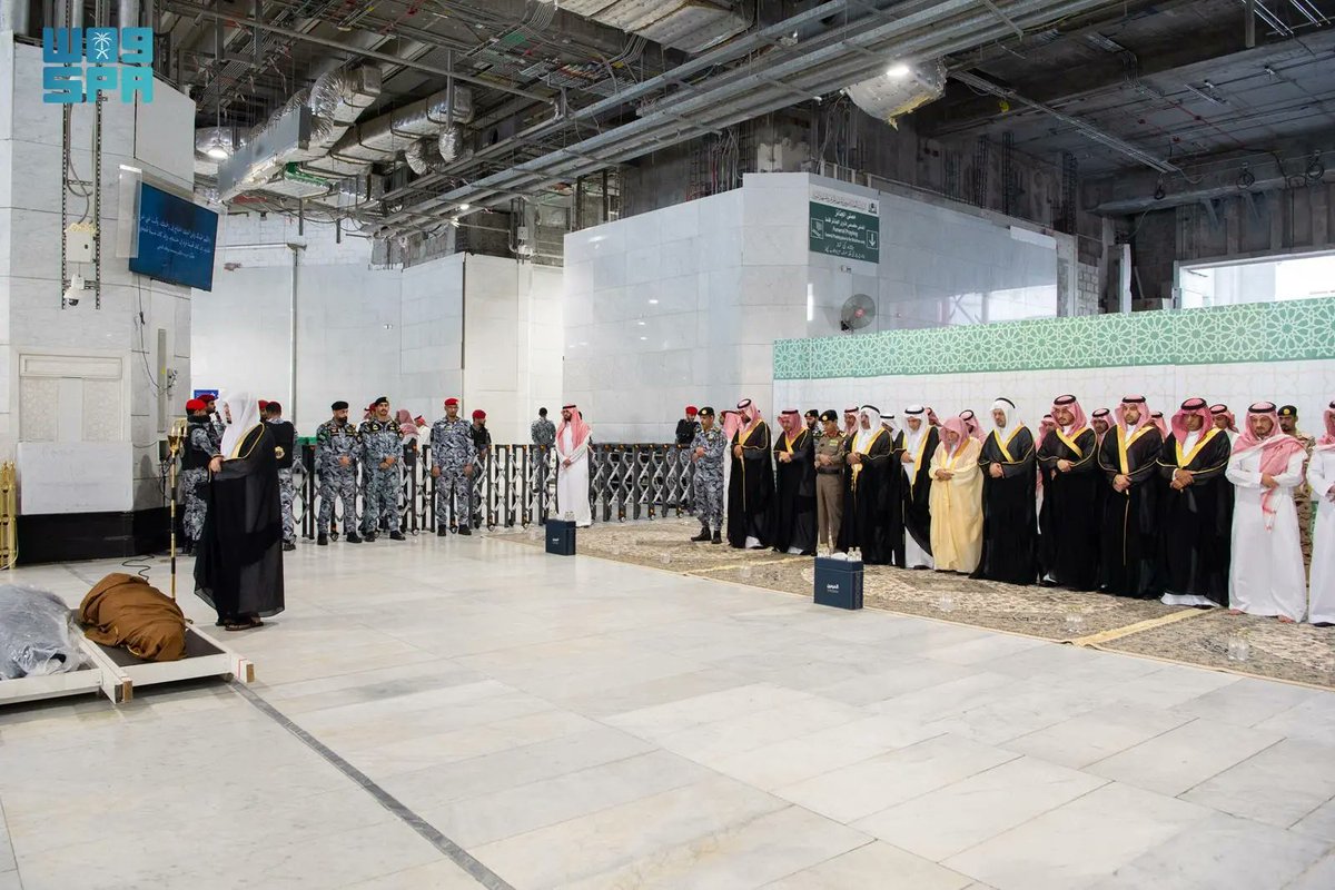 الأمير سعود بن مشعل يؤدي صلاة الميت على الدكتور عبدالله المعطاني. spa.gov.sa/N2093907 #واس_عام