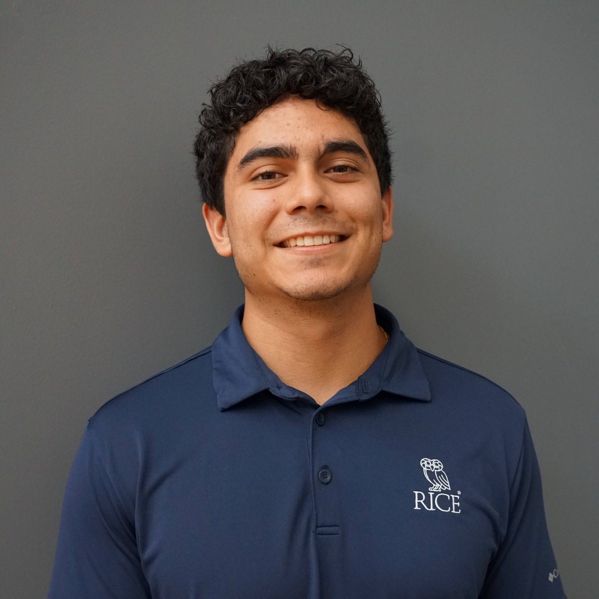 We celebrate JJ Tellez, who is graduating from @Rice_BIOE with a minor in GLHT. He made impressive contributions to several Rice360 projects, including ScarStretch and a life-saving Nasogastric Tube Suctioning Device for Neonates. Congrats, JJ! 🎓