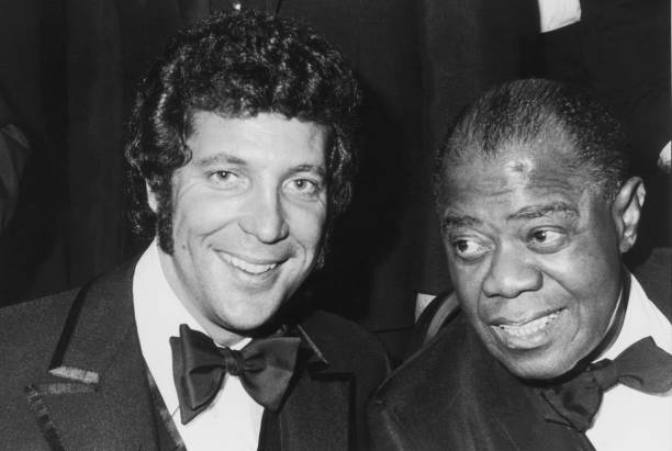 Tom Jones and Louis Armstrong. 📷 Getty