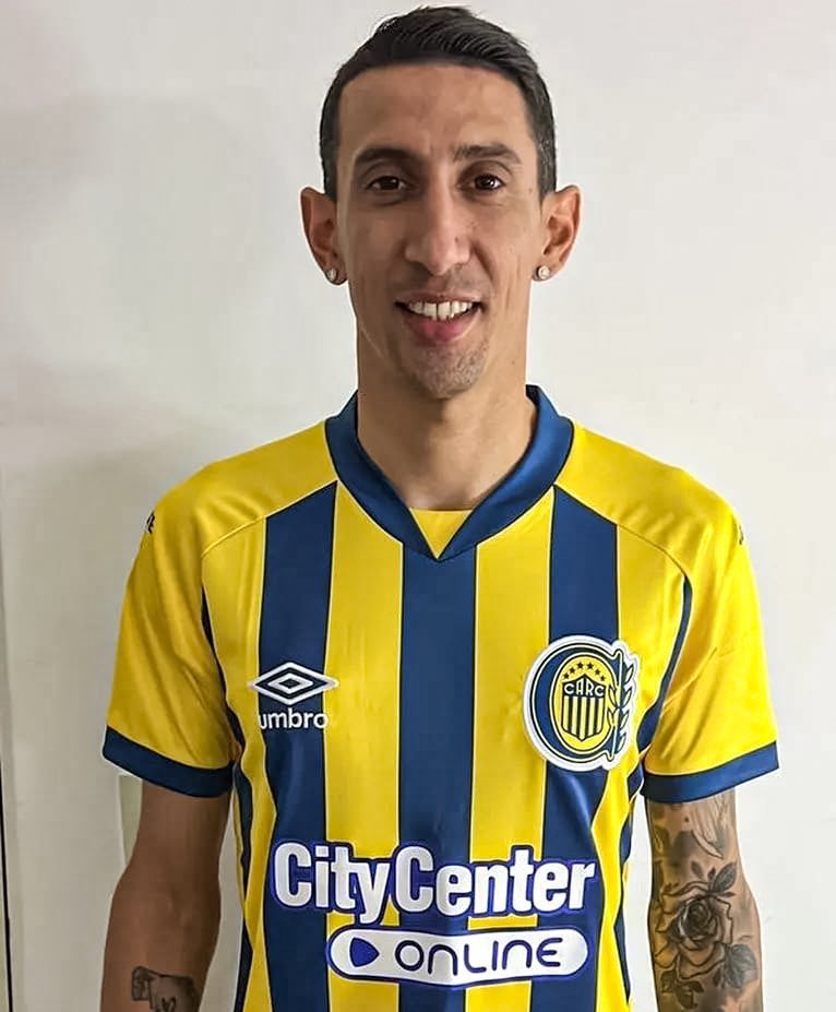 🇦🇷❌ | Gente, es oficial: Ángel Di María NO volverá a Rosario Central en junio.

Pese a que la intención de Fideo era regresar al club, las amenazas que recibió su familia en marzo cambiaron completamente el panorama y va a decidir priorizar el bienestar de los suyos. 🥺

Vía