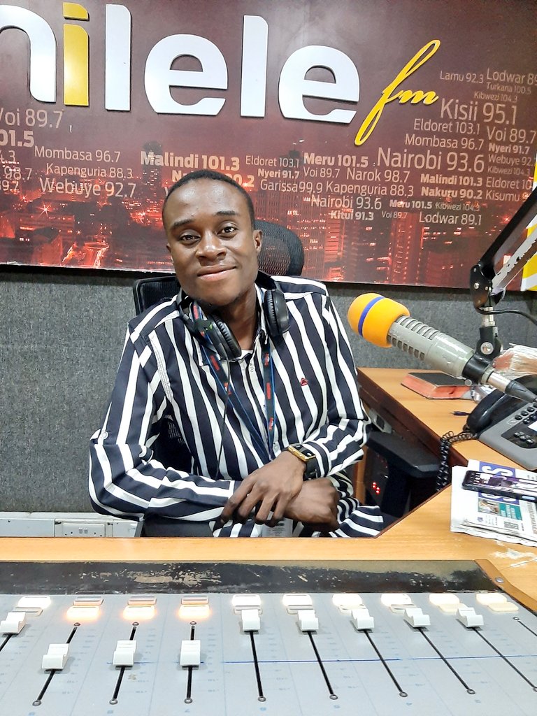 Milele FM (@milele_fm) on Twitter photo Karibu ndani ya Milele drive na <a href="/meshackjillani/">meshack dzombo</a> mpaka saa nne usiku.
Unaskiza show ukiwa maeneo gani?
#MileleDrive Karibu ndani ya Milele drive na <a href="/meshackjillani/">meshack dzombo</a> mpaka saa nne usiku.
Unaskiza show ukiwa maeneo gani?
#MileleDrive