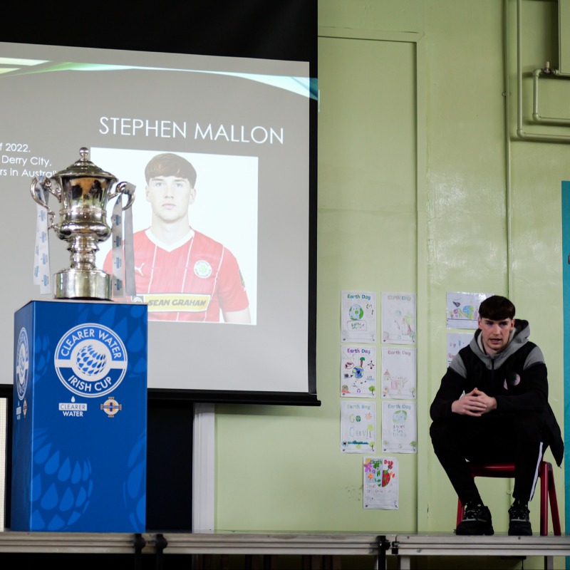 🏆 The @ClearerWater Irish Cup trophy was on tour around local primary schools ahead of the final on Saturday 🙌