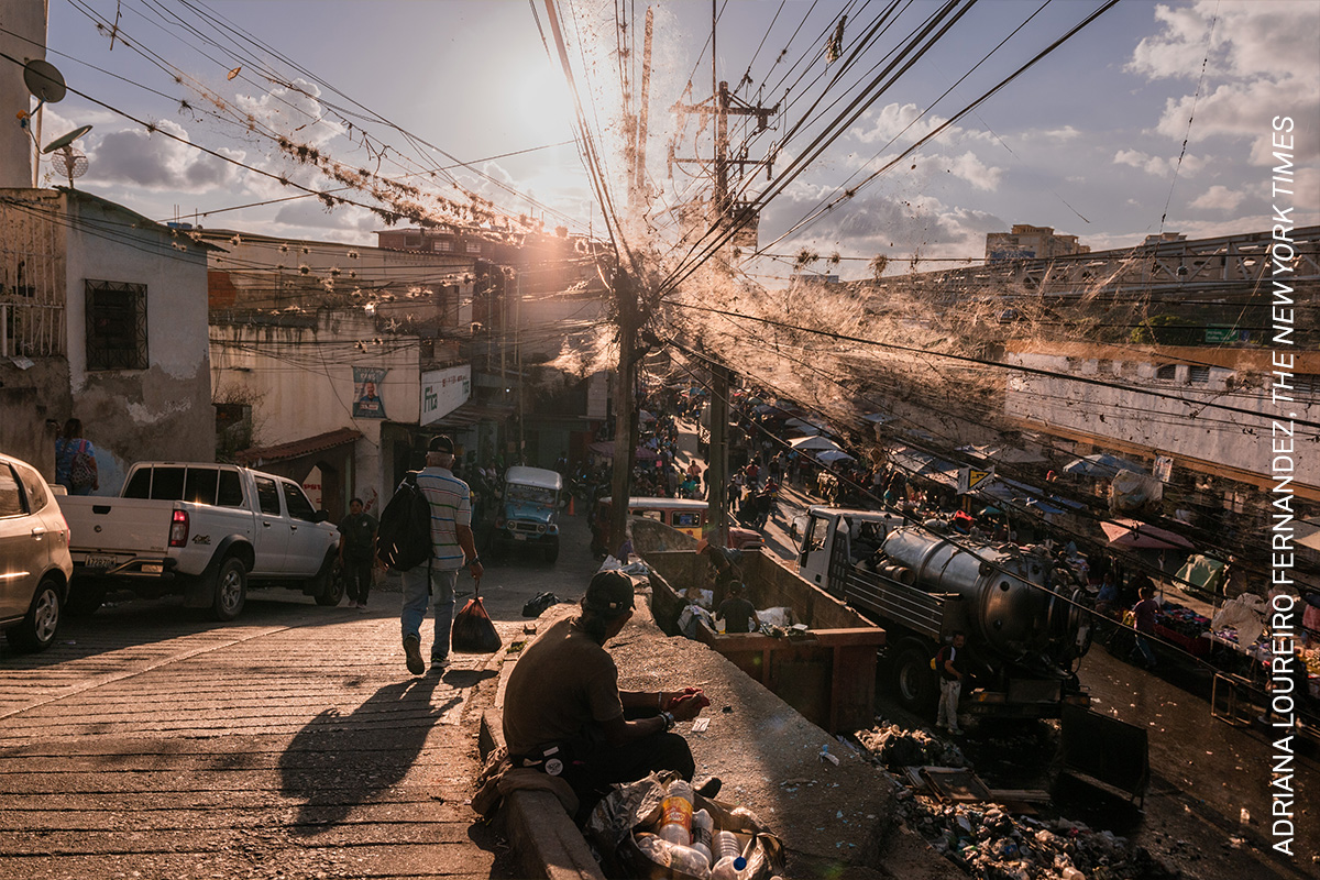 Photo of the Day | From the #WPPh2024 Contest awarded project ‘Red Skies, Green Waters’ by Adriana Loureiro Fernandez, @nytimes, eloquently portraying the harmful impacts of industry on both the environment and the social fabric of Venezuela. See more: bit.ly/3QmX9Bm