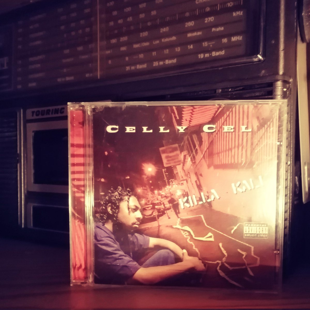 28 years ago today , Celly Cel released ' Killa Kali ' album on Jive Records 🔥🔥🔥

Featuring : E-40 , @blegit72 , @TheRealSpice1

@Real_CellyCel