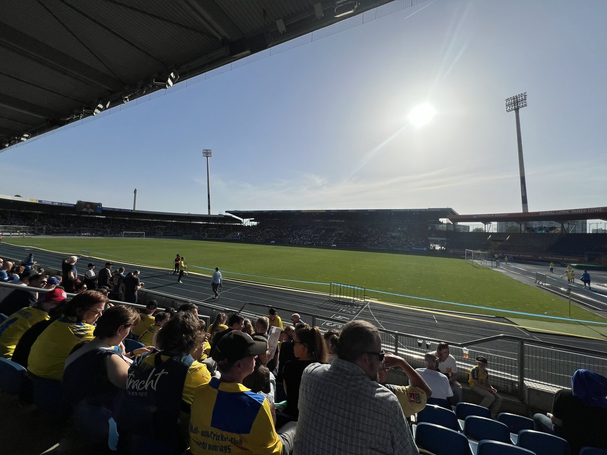 Legendenwetter #immerblaugelb #TagderLegenden