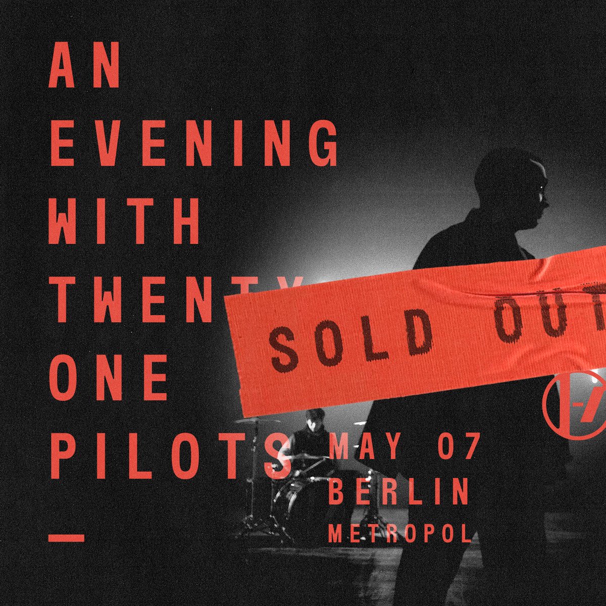 twentyonepilots's tweet photo. XX••• https://t.co/DwCZVEGt7C