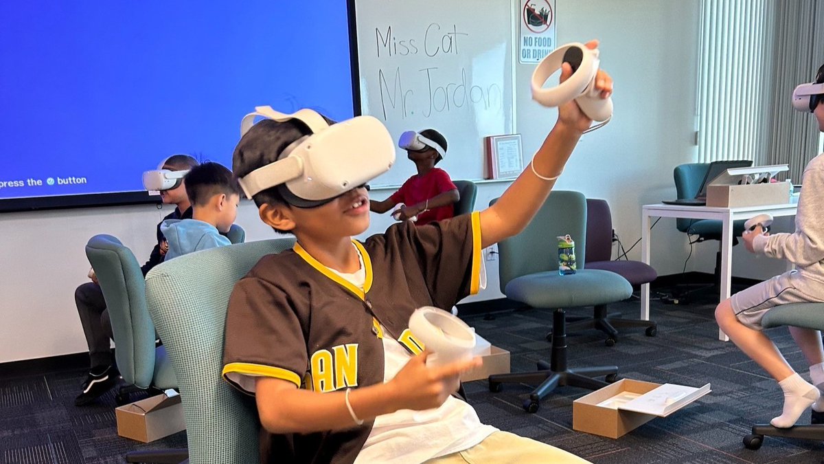 In summer workshop 'Introduction to Makerspaces,' students will gather in the new Sally Ride Science Makerspace to experiment with virtual reality, augmented reality and 3D printing. Use discount code UCSD4SRS4 by May 31 for $10 off SRS Academy workshops. go.ucsd.edu/3JxWHdt