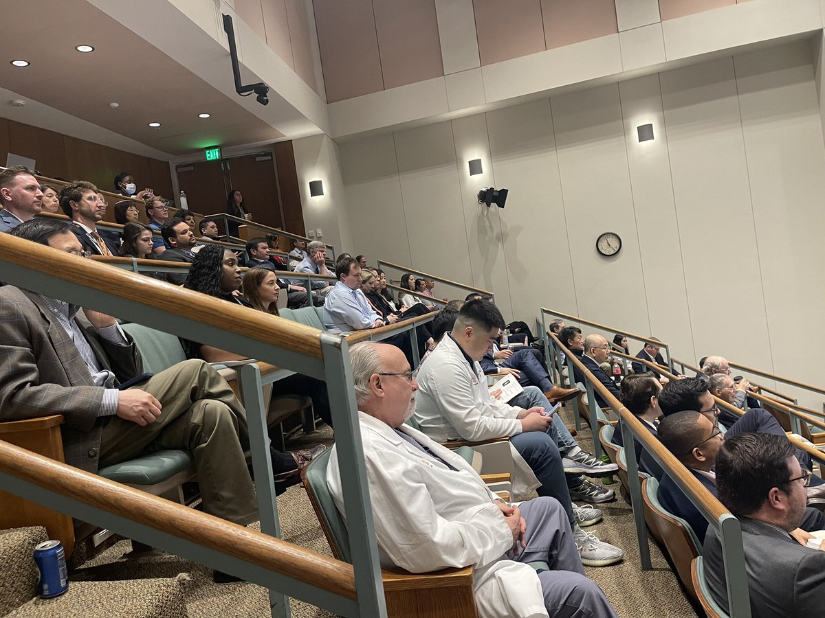 A packed house for our Key Note speaker @pennsurgery Rachel Kelz, MD. Inspirational talk by an inspirational leader in surgery. #HoosUVASurgery