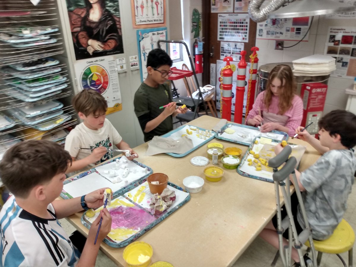 Students in 6th grade Art are busy painting their Clay Marionettes this week! @D13Warriors #ilbsd13