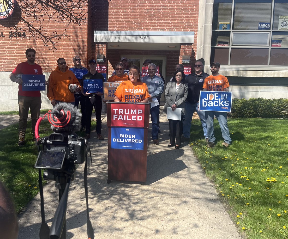 .@LIUNA members joined their @NABTU brothers & sisters at a press conference today with former DOL Sec. Hilda Solis. Asst. Apprenticeship Coordinator Stephanie Moreno spoke about how @POTUS @JoeBiden investments have resulted in a record number of apprentices in Wisconsin. #LIUNA