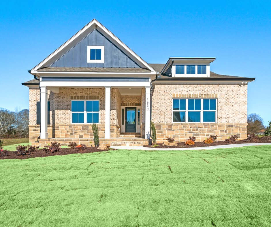 Don't miss out on this amazing 4-bed, 3-bath ranch home at Stonewood in Watkinsville! ✨ Make this your new home  today: bit.ly/3Wc1Npv

#GeorgiaRealEstate #WatkinsvilleGA