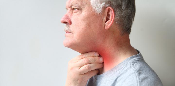 La denominación cánceres de cabeza y cuello agrupa a los tumores malignos localizados en los senos paranasales, la nasofaringe, la orofaringe, la hipofaringe, la laringe, la cavidad oral, la lengua y las glándulas salivares.
seorl.net/cancer-cabeza-…