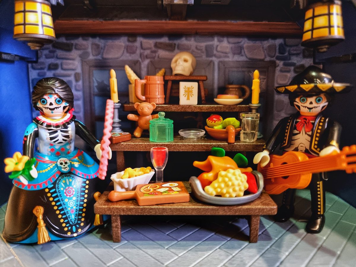 Este #DíaDeLaNiñez, disfruta de la historia en miniatura en el Museo Temático #PlaymoHistoria en el centro histórico de #Zacatecas.✨ 😯Disfruta de la colección privada de @Playmobil más grande de #México y maravíllate con este fascinante mundo en miniatura.🎪 ⏱️09:30 - 20:30 hrs