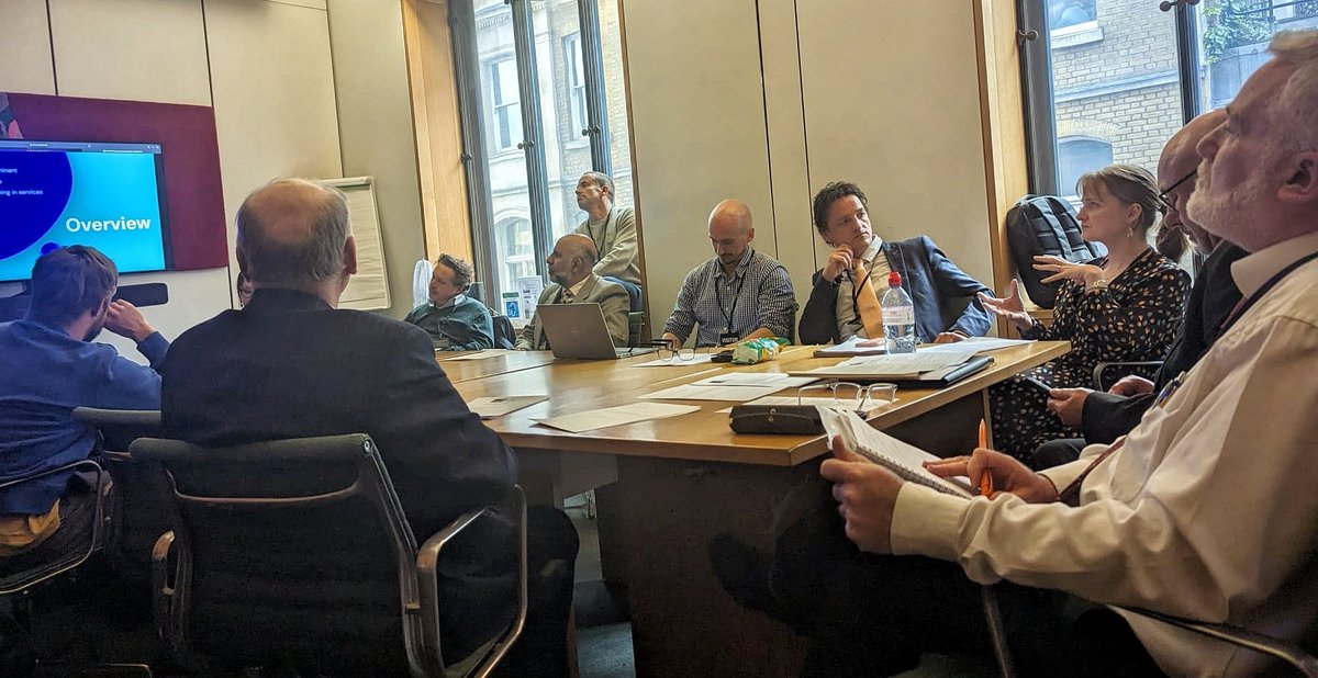 Last week @SteveTransform joined @holla_adam from @FPH, & Abigail Wilson, lead clinical pharmacist for @WeAreWithYou, in Westminster for the All Party Parliamentary Group on Drugs Alcohol & Justice, to present to MPs, Lords & key stakeholders on responses to Synthetic Opioids