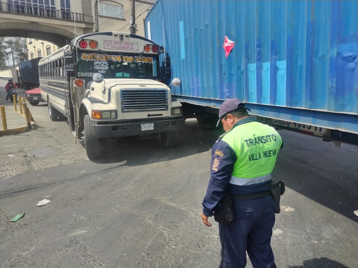 Km. 19 ruta CA-9 hacia la ciudad #PMTVillaNueva reporta colisión vehicular #Precaución en el #TraficoVN #PMTVillaNueva coordina para movilizar los vehículos del #TraficoVN