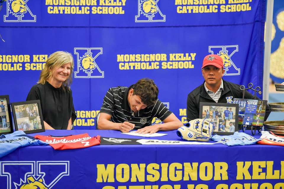 gladiator.baseball (@gladbaseballbmt) on Twitter photo Congratulations to Senior Glad <a href="/simeon_palmer/">Palmer Simeon</a> for signing his letter of intent to play baseball at Alvin Community College this fall! Palmer's dedication and talent make him a true standout, and we're excited to see him excel at the collegiate level. Congratulations to Senior Glad <a href="/simeon_palmer/">Palmer Simeon</a> for signing his letter of intent to play baseball at Alvin Community College this fall! Palmer's dedication and talent make him a true standout, and we're excited to see him excel at the collegiate level.