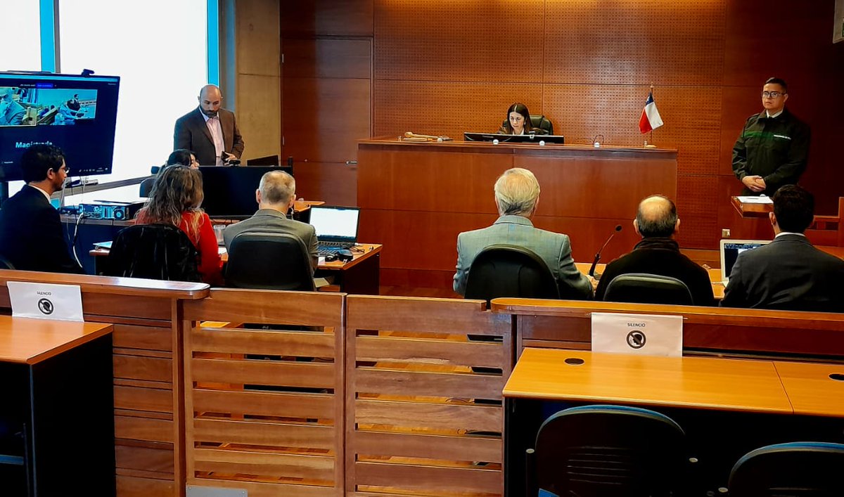 AHORA: 4° Juzgado de Garantía rechaza la solicitud de la defensa y mantiene la prisión preventiva de Sergio Muñoz Yáñez, exdirector general de la PDI imputado como autor de filtración de antecedentes de causas reservadas.