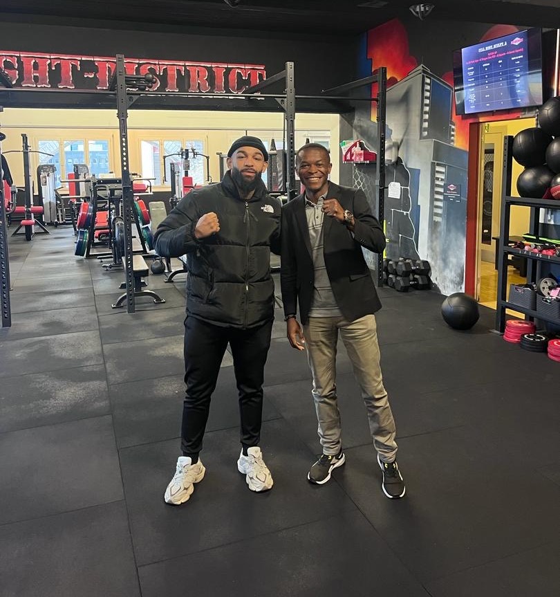 IT Teacher Donat was thrilled to see Yoann Kongolo again, a Swiss professional boxer and kickboxer, on his recent travels! He is a huge inspiration to the students and we hope he will come back soon!