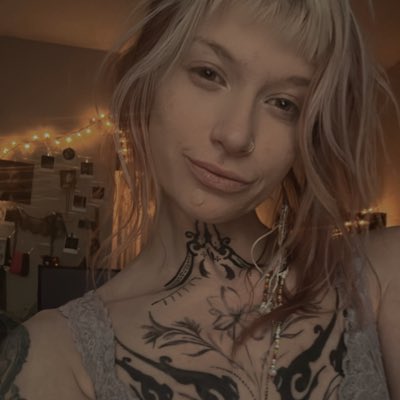 #NewProfilePic https://t.co/9ozMAZXmrj<a href="/tag/newprofilepic"class="tags">#NewProfilePic</a>