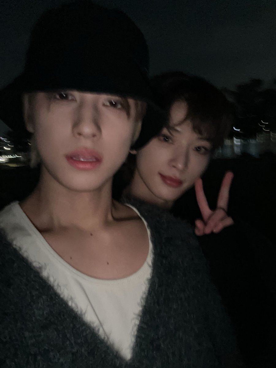 andTEAM_members's tweet photo. HARUA〜！お誕生日おめでとう🎂🎈
なんだかんだ一番一緒にふざけて遊んでるよね笑
いつでも可愛くて俺の冗談にも付き合ってくれてありがとう😊俺も後少しで追いつくぞ〜 👍 

#HAPPY_HARUA_DAY
#andTEAM #TAKI https://t.co/6n9CqZ1uMK