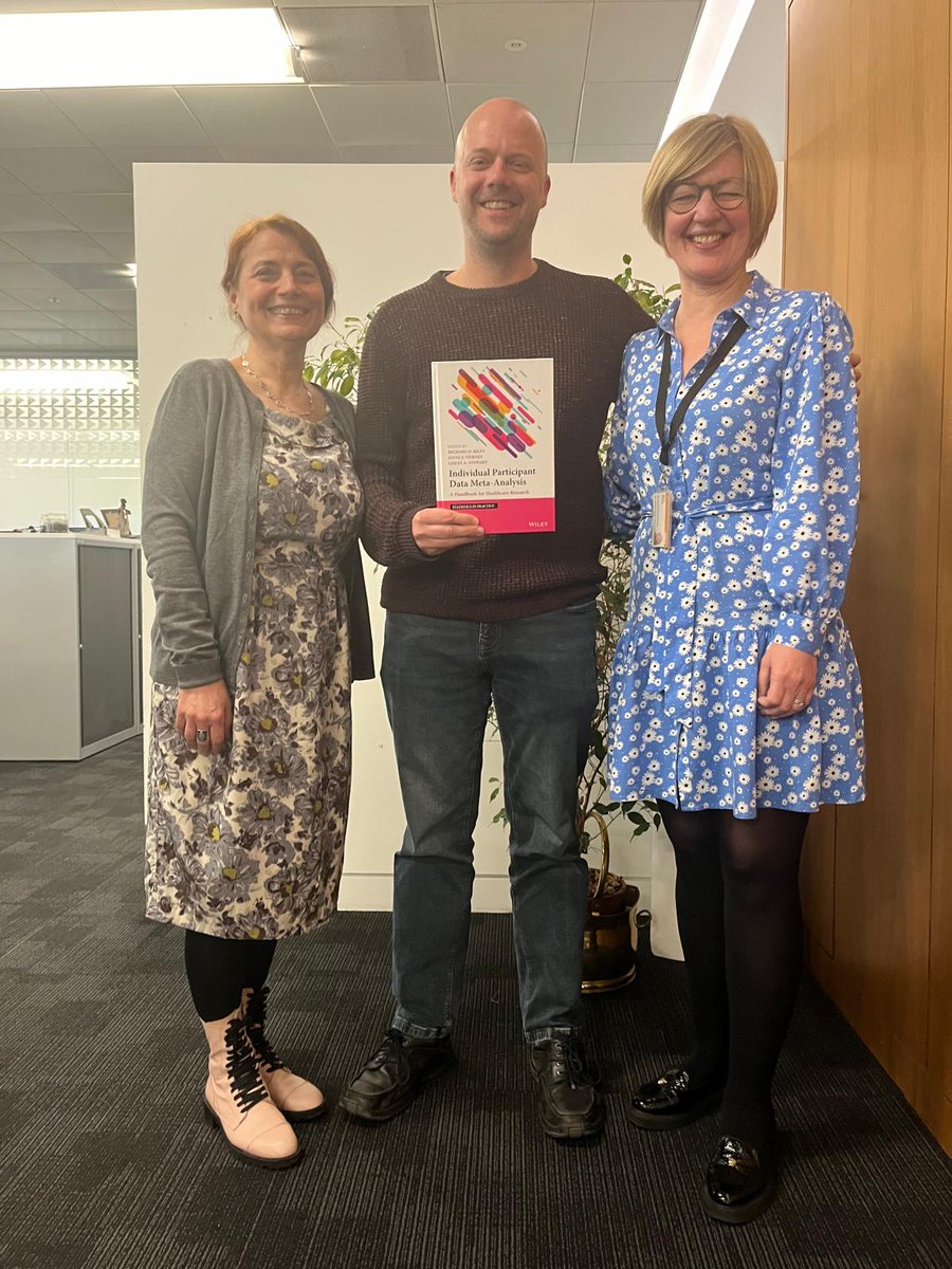 Better late than never 😀

Finally met in-person with @LesleyCRD & Jayne Tierney, 3 years after our IPD meta-analysis book was published!

We began in 2014, so a long journey, but rewarding to see the book (& ipdma.co.uk) now helping others on their IPDMA projects 🙏