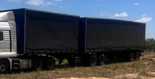 Lookout: Truck hi-jacking 
28/04/2024 at about 20:00.

Hijacked along the N1 freeway near Soweto, JHB.

Truck was recovered behind Vikings garage.

Missing:

Bluw Superlink-tautliner trailers with registration numbers JT31PFGP and JT31PHGP.

Loaded with longlife milk.

If any…