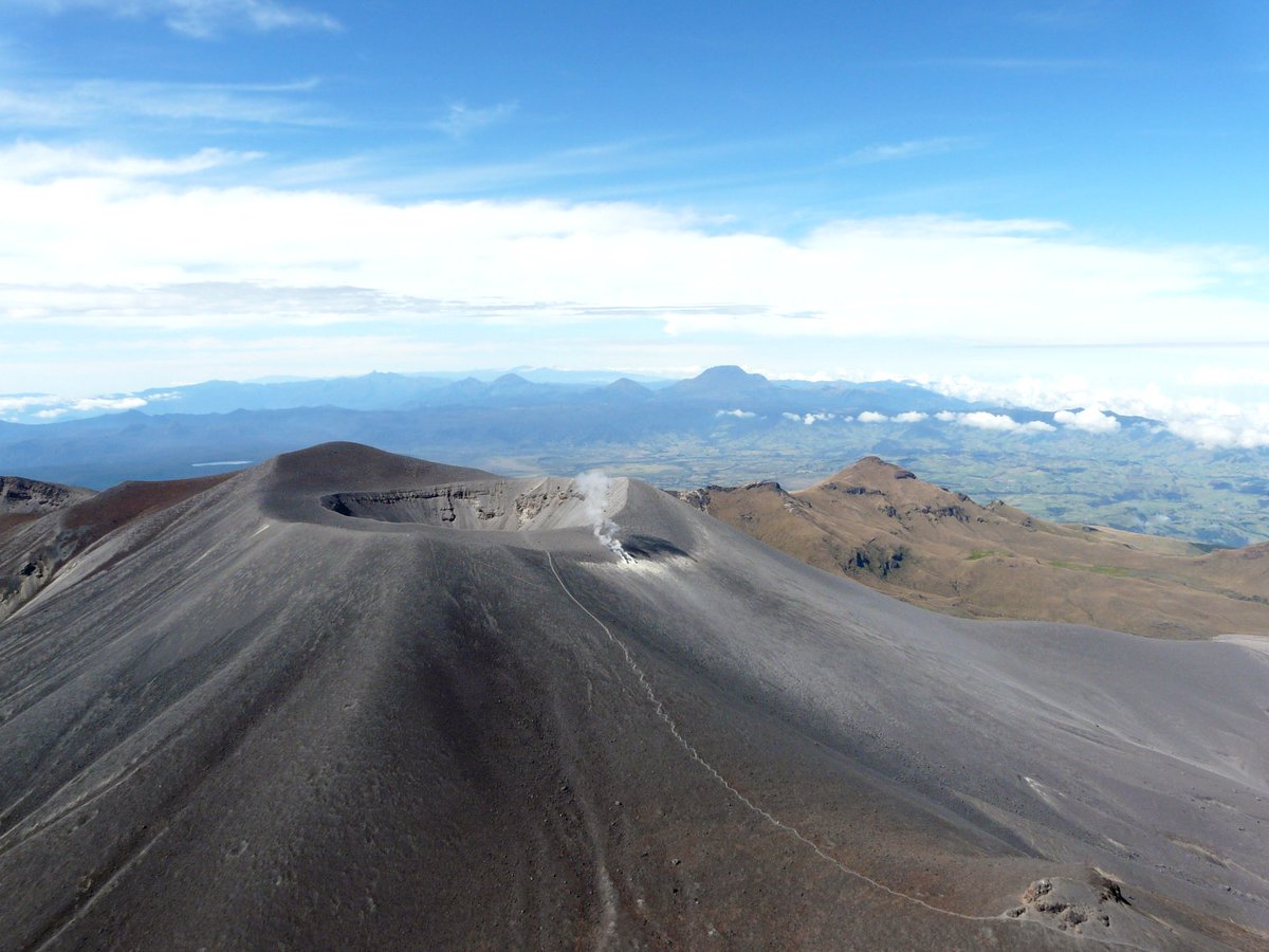 🗣️ Les informamos que durante las últimas dieciséis horas, se ha presentado un incremento en la ocurrencia de eventos sísmicos asociados al fracturamiento de roca y al movimiento de fluidos al interior del volcán Puracé🌋.

En este boletín extraordinario les contamos más detalles…