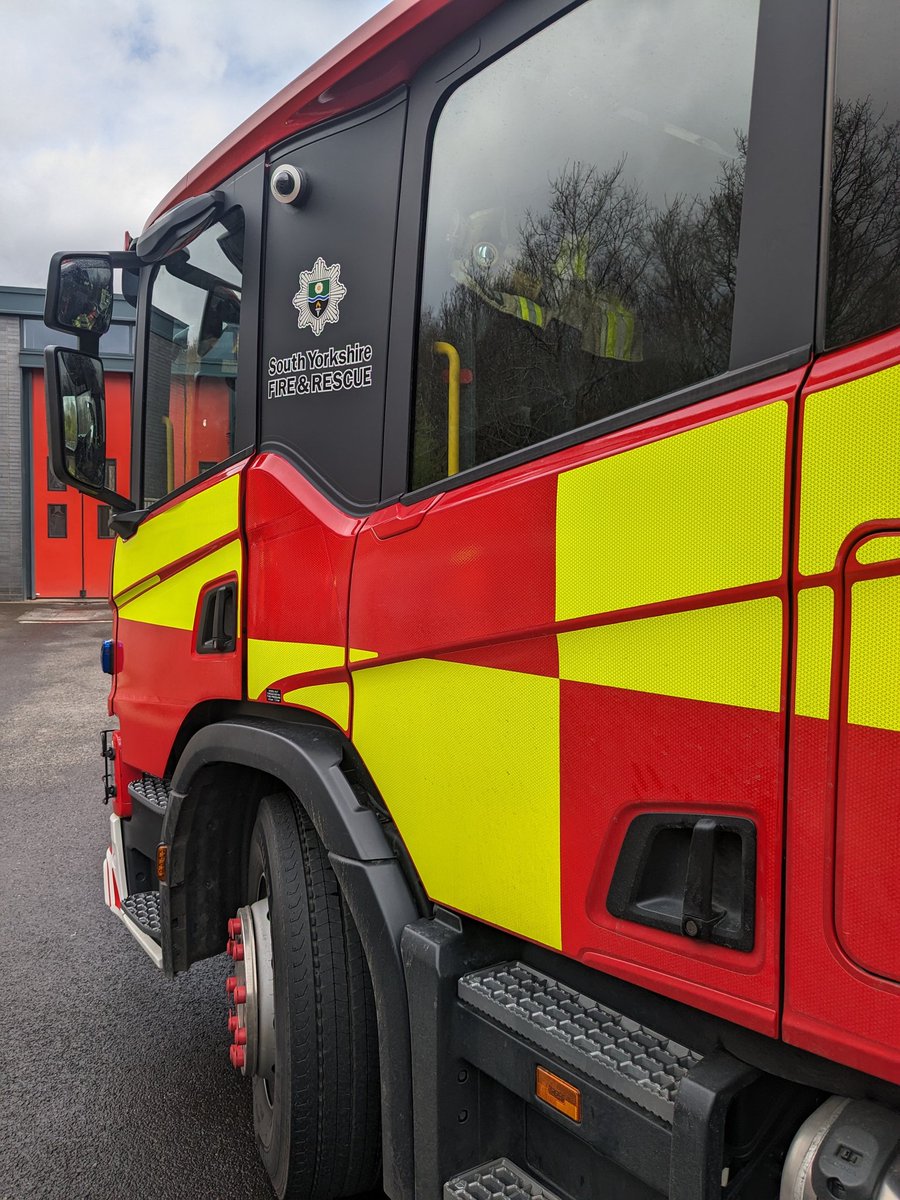 We've currently got four fire engines in attendance at a fire in a derelict building near Shalesmoor roundabout in Sheffield. Avoid the area if you can as there are likely to be traffic delays.