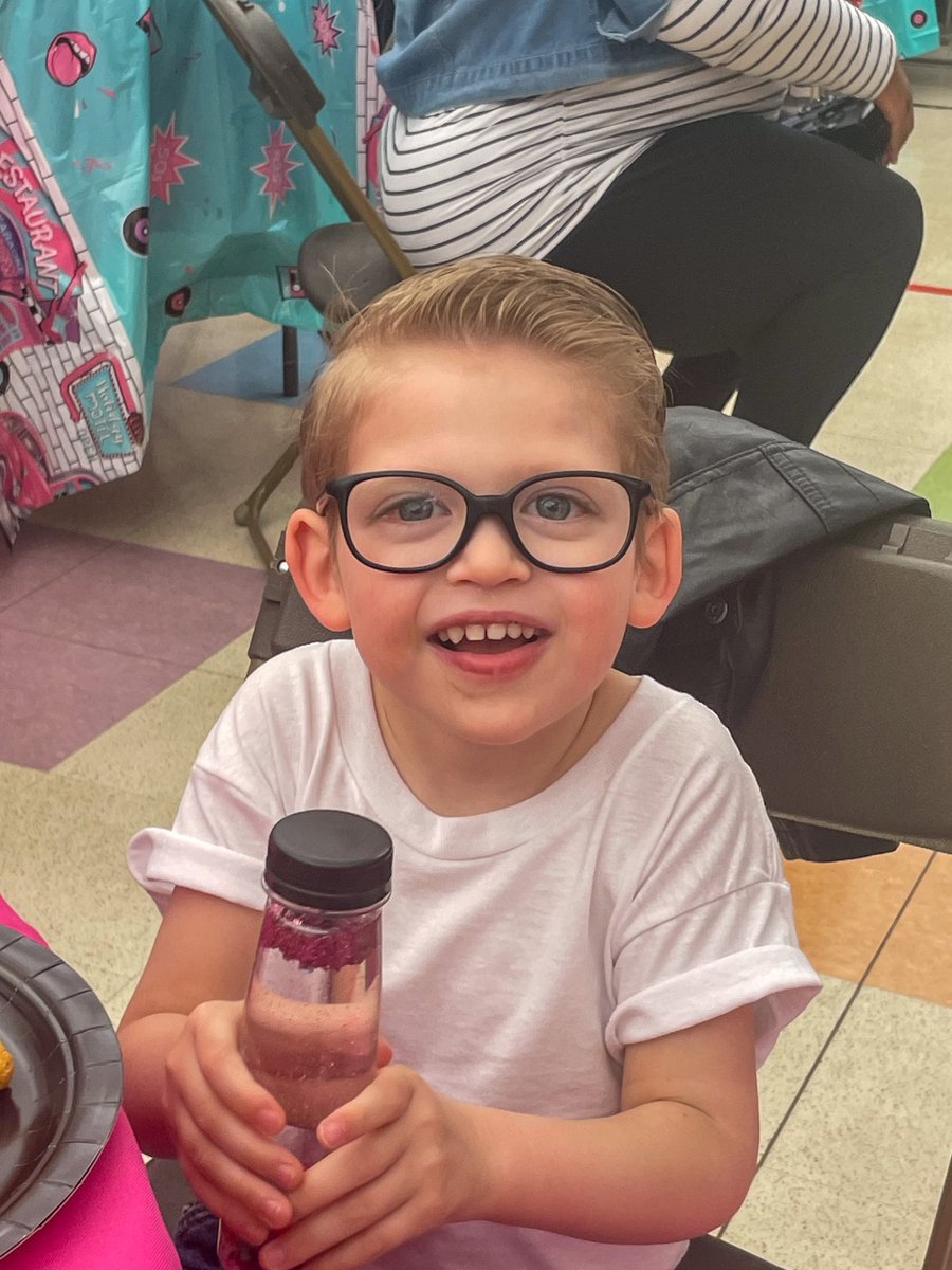 Students Brighten the School with their Big Smiles!

On Friday, we celebrated our 70th anniversary with a 1950s themed sock hop dance!