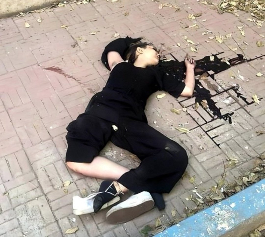 مظلوم ترین دختر ایران... 
#نیکا_شاکرمی