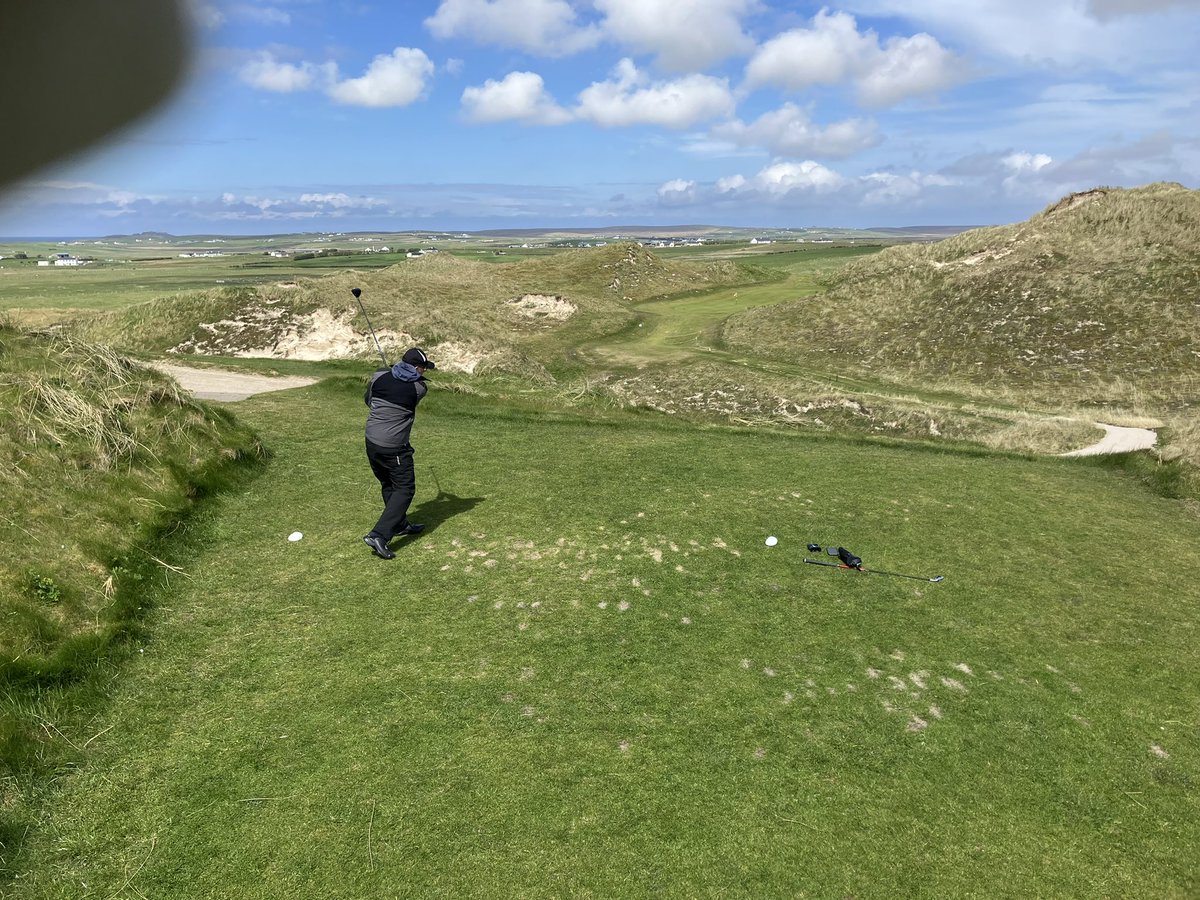 And a magical day it was ! Special thanks Gerry, Fiona, Sarah and the team @CarneGolfLinks for the fantastic hospitality and golf experience the @gotoirelandGB golf media group enjoyed this week. @wildatlanticway @Failte_Ireland @TourismIreland ⛳️☘️