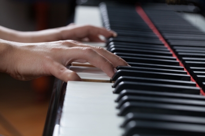 MiddleCMusicEd's tweet photo. Our instructors are working musicians who can teach all ages. Learn to play music YOU like and develop skills to perform live! We seek to make learning music fun and to share the joy of performance. https://t.co/hfWEByXiot https://t.co/PtzzZT58aD