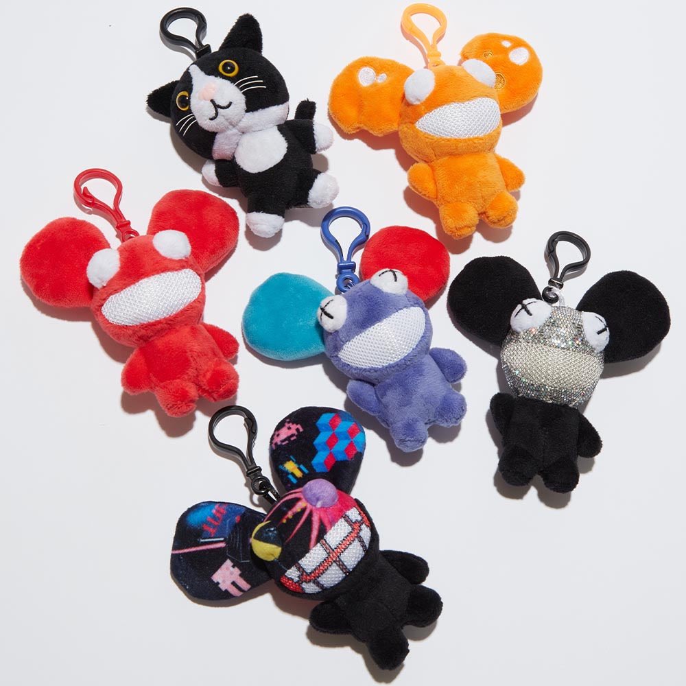 mau5hop's tweet image. NEW COLLECTIBLE ALERT 👀

Our Season 1 Limited Edition Plush Keychains are NOW AVAILABLE!

mau5hop.com/products/colle…

Will you get them all? @deadmau5