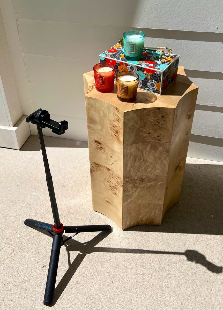 Me 🤝 filming in natural light

Here’s a snap of my makeshift outdoor studio! Always love working with the natural light on my back patio.

#ugc #ugccommunity