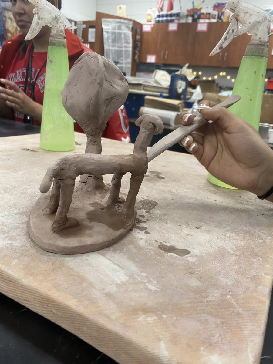NewmanKaileigh's tweet photo. Ceramic sculpture artwork happening @MacArthur_AISD 

Clay sculptures getting ready to fire in the kiln!! 

Work never stops in @AldineArt https://t.co/Qr61iAKqX7