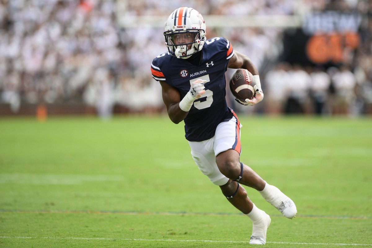 #agtg Blessed to receive an offer from The University of Auburn🧡!!! @tv2p @shayhodge3 @MeshAcademy @Coach_CJBailey @coastlinestars @MacCorleone74 @MarshallRivals @BHoward_11 @SWiltfong247 @Rebels247 @samspiegs @ChadSimmons_ @Zach_Berry @DukestheScoop