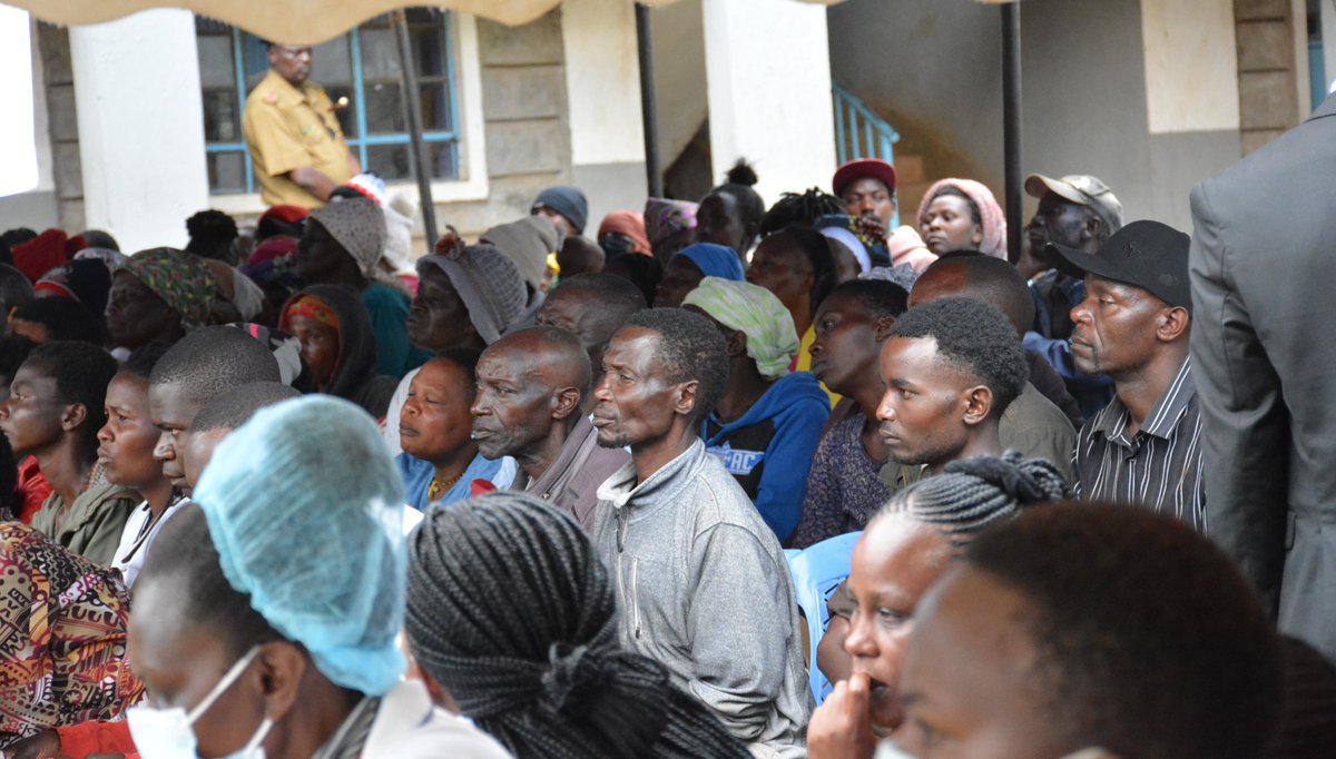 WHO team led by Country Rep Dr A Diallo, today condoled with families in Maai Mahiu who lost at least 48 family members & homes due to floods. WHO has donated medical supplies & kits. The families now camped at Ngeya Girls sch. were also visited by Pres Ruto & Gvnr S Kihika