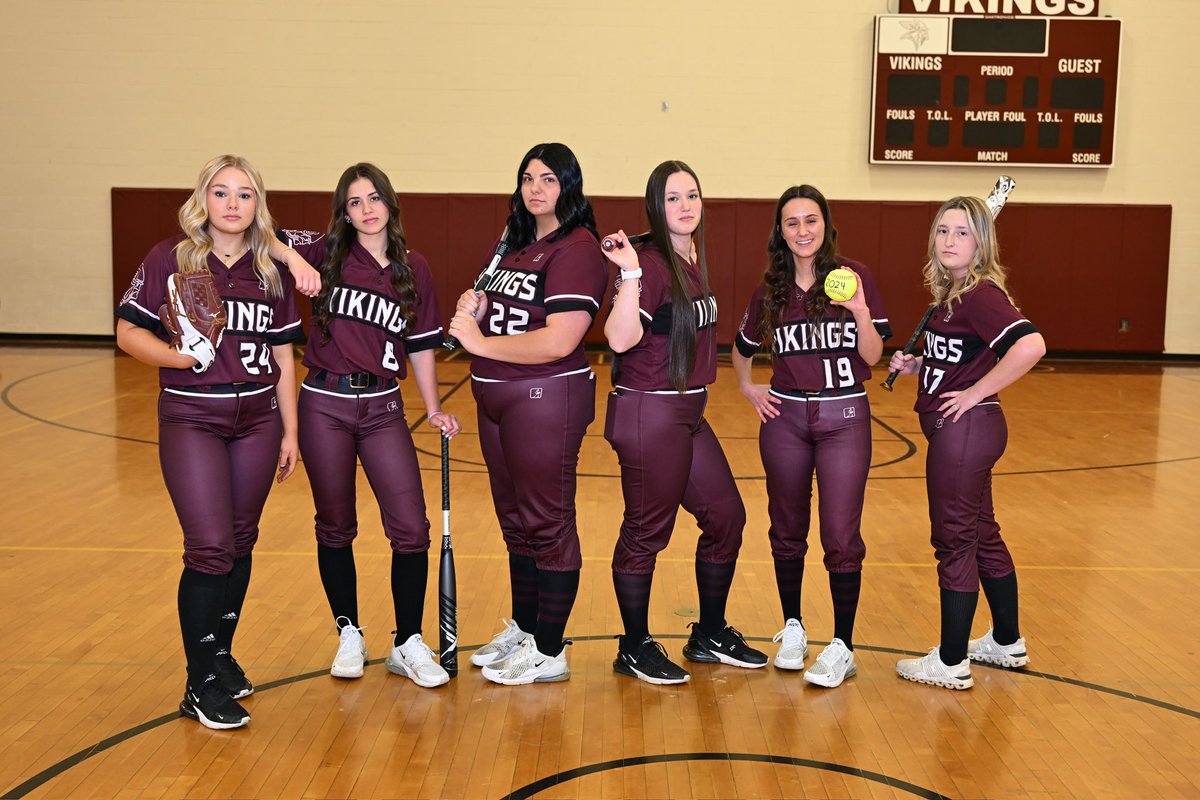 Come out and support our seniors tonight for senior night!! Game starts at 5:00!
#vikingpride🥎❤️