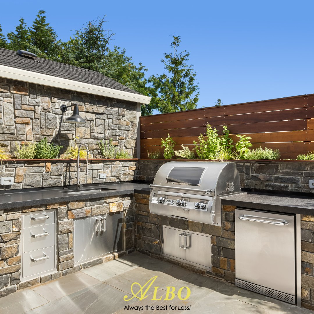 Dreaming of dining alfresco? Start planning your outdoor kitchen now for unforgettable backyard dinners. 🌅🍴

#TipTuesday #BackyardBliss #OutdoorLiving #OutdoorKitchen