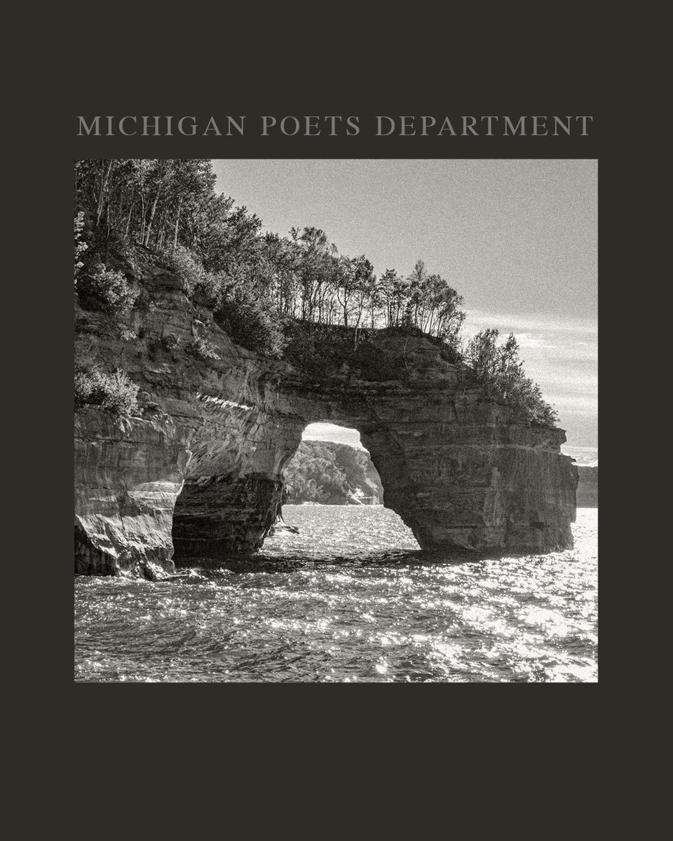 Michigan is the manuscript. 

📸: Instagram fan journey_with_jacob

#PureMichigan #TSTTPD