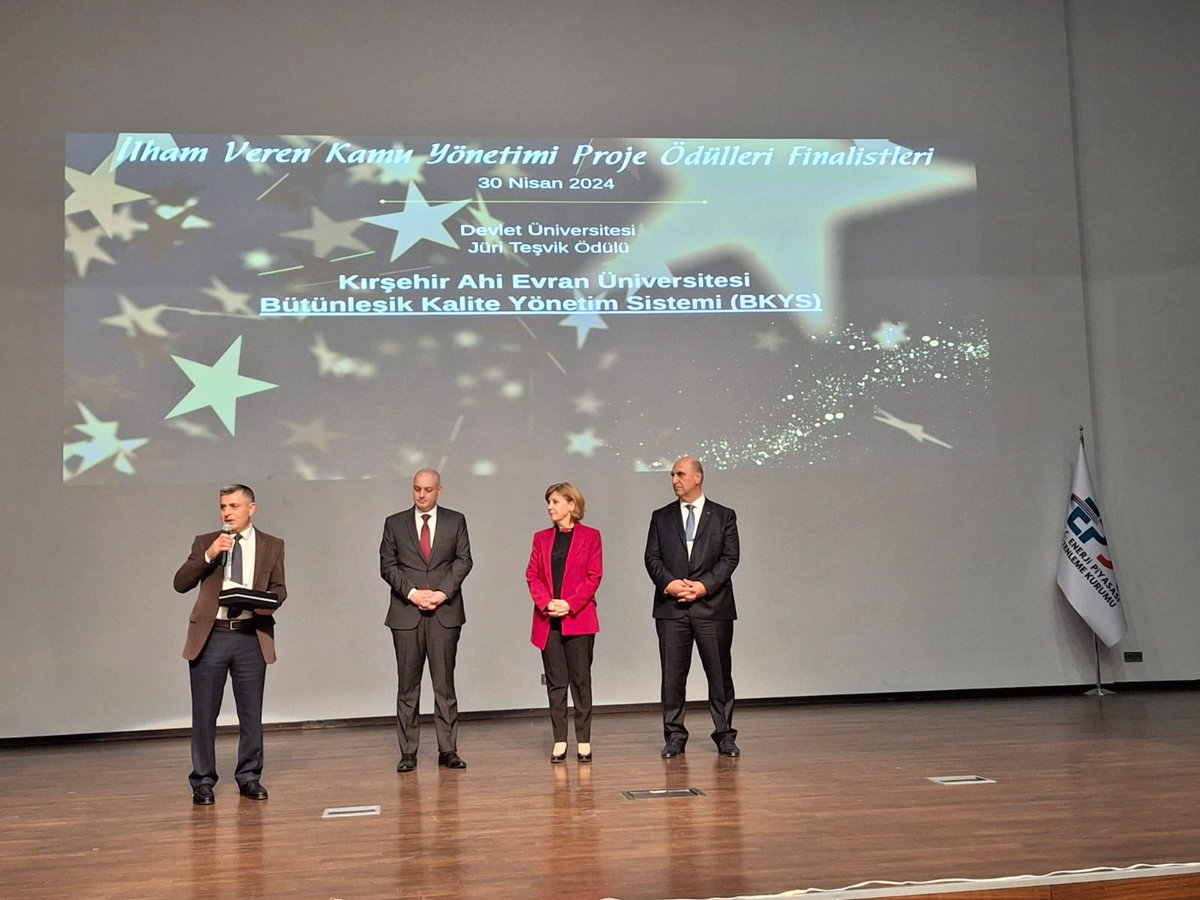 Üniversitemiz tarafından geliştirilen ödüllü yazılım Bütünleşik Kalite Yönetim Sistemi BKYS 1.5 Kalder Ankara şubesi tarafından düzenlenen İlham Veren Kamu Yönetimleri kategorisinde özel ödüle layık görüldü. Emeği geçen herekese çok teşekkür ediyorum.👏💐