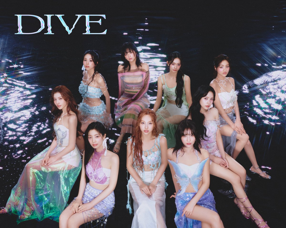 #TWICE will release their 5th Japanese album ‘DIVE' on July 17! 👏5⃣🇯🇵💿💥7⃣/1⃣7⃣👑👑👑👑👑👑👑👑👑❤️‍🔥

#DIVE #JAPAN5thALBUM
<a href="/JYPETWICE/">TWICE</a>