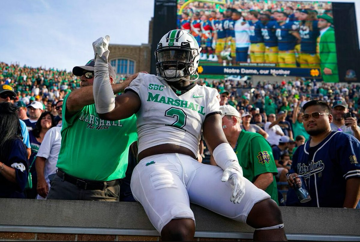 ErimusW's tweet photo. Blessed to receive an Offer from Marshall University!
@CoachJ_Miller @HerdFB @Hawks4Football @KoachWeaver @AllenTrieu @247Sports @EDGYTIM https://t.co/We98Zp5uYg